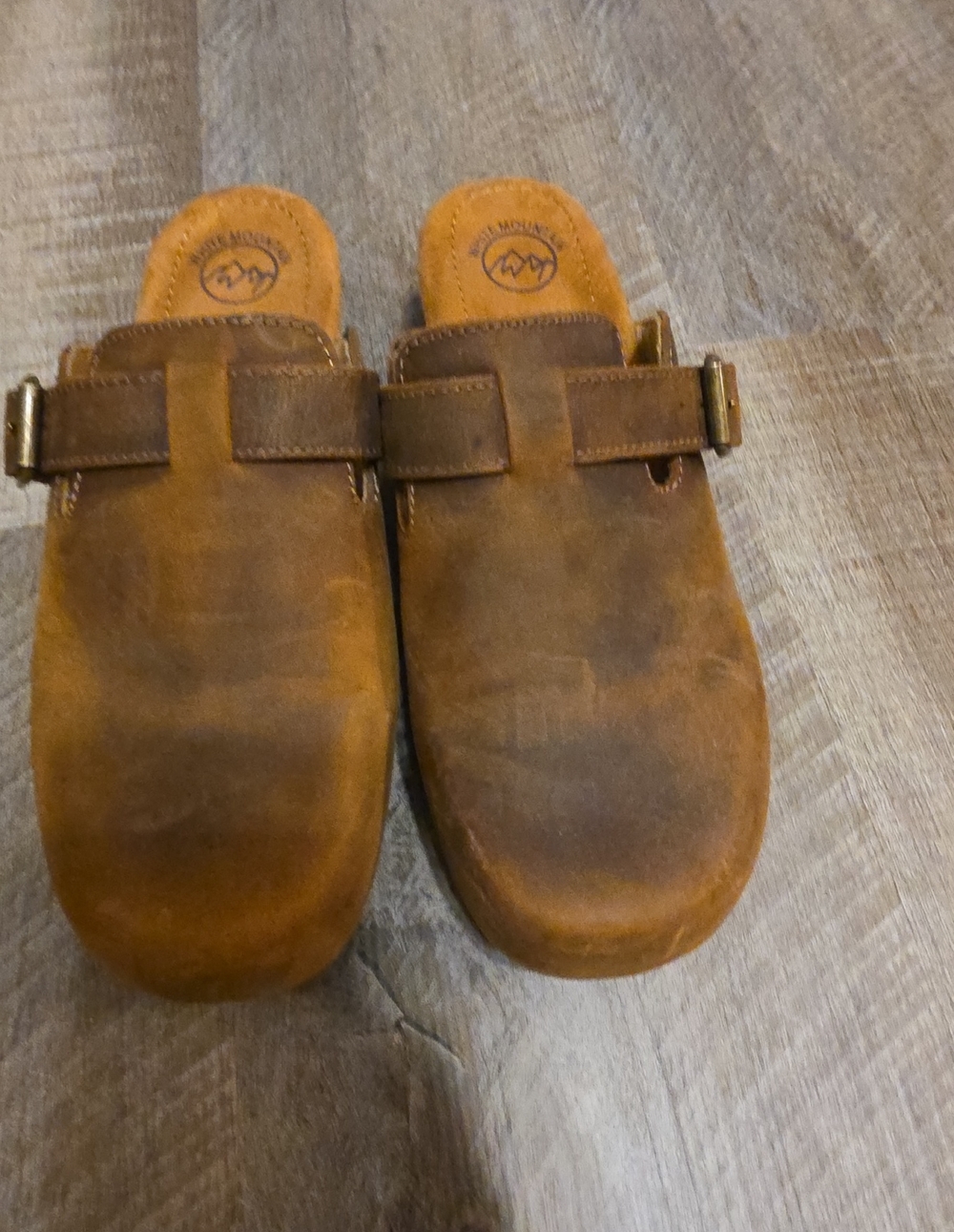 White Mountain Womens's Brown Leather Mule Clogs with Buckle
